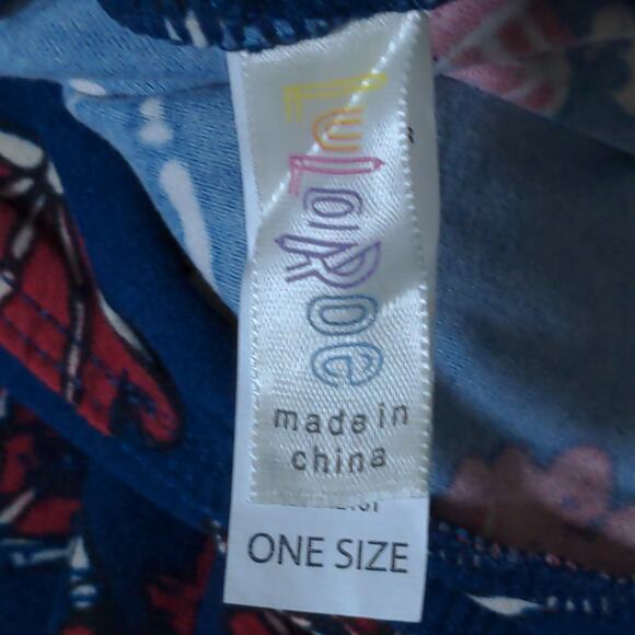 LuLaRoe Leggings in Winged Skeleton Print Halloween – One Size - Picture 7 of 8